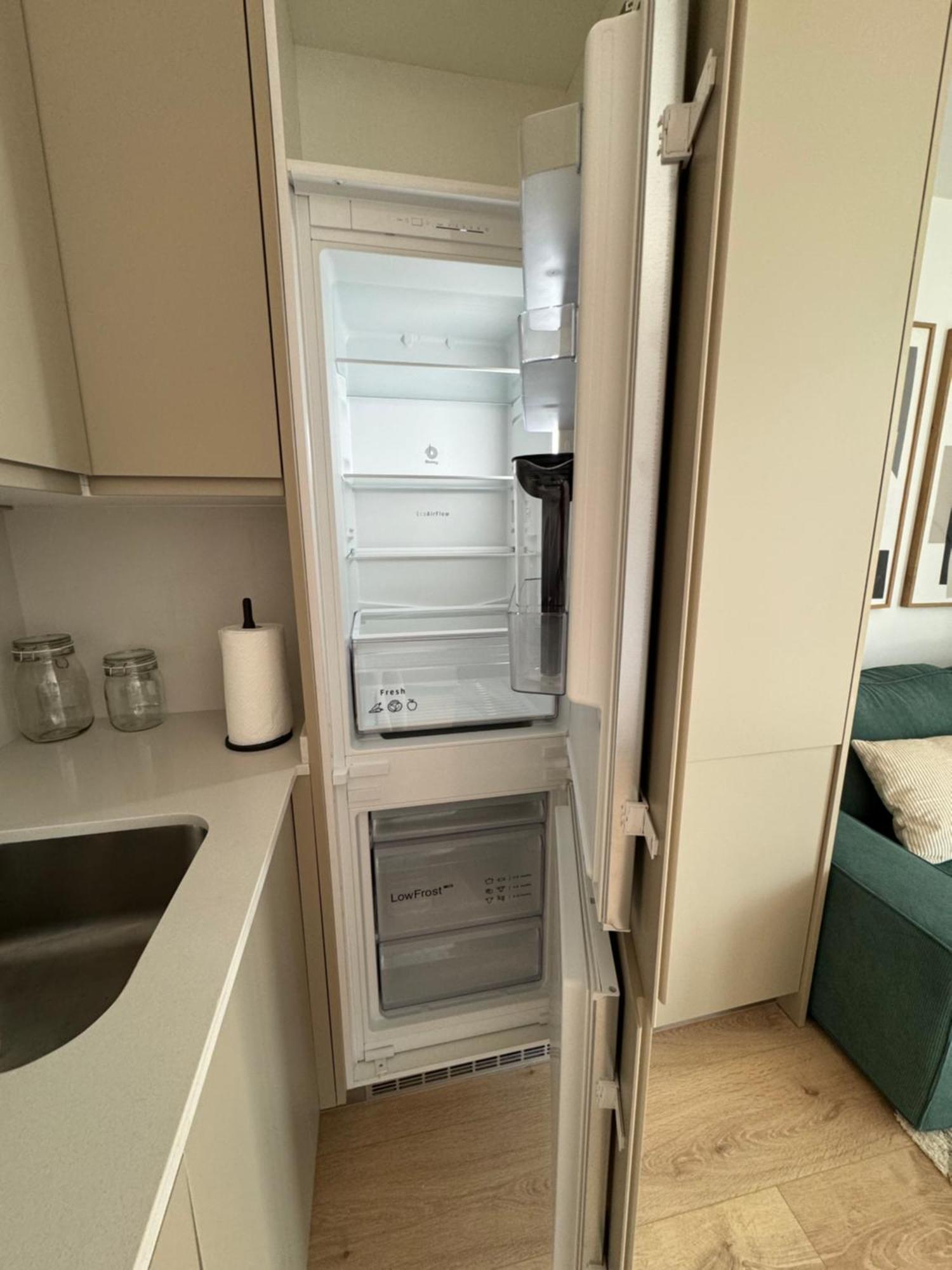 Oasis Pavia 15 *